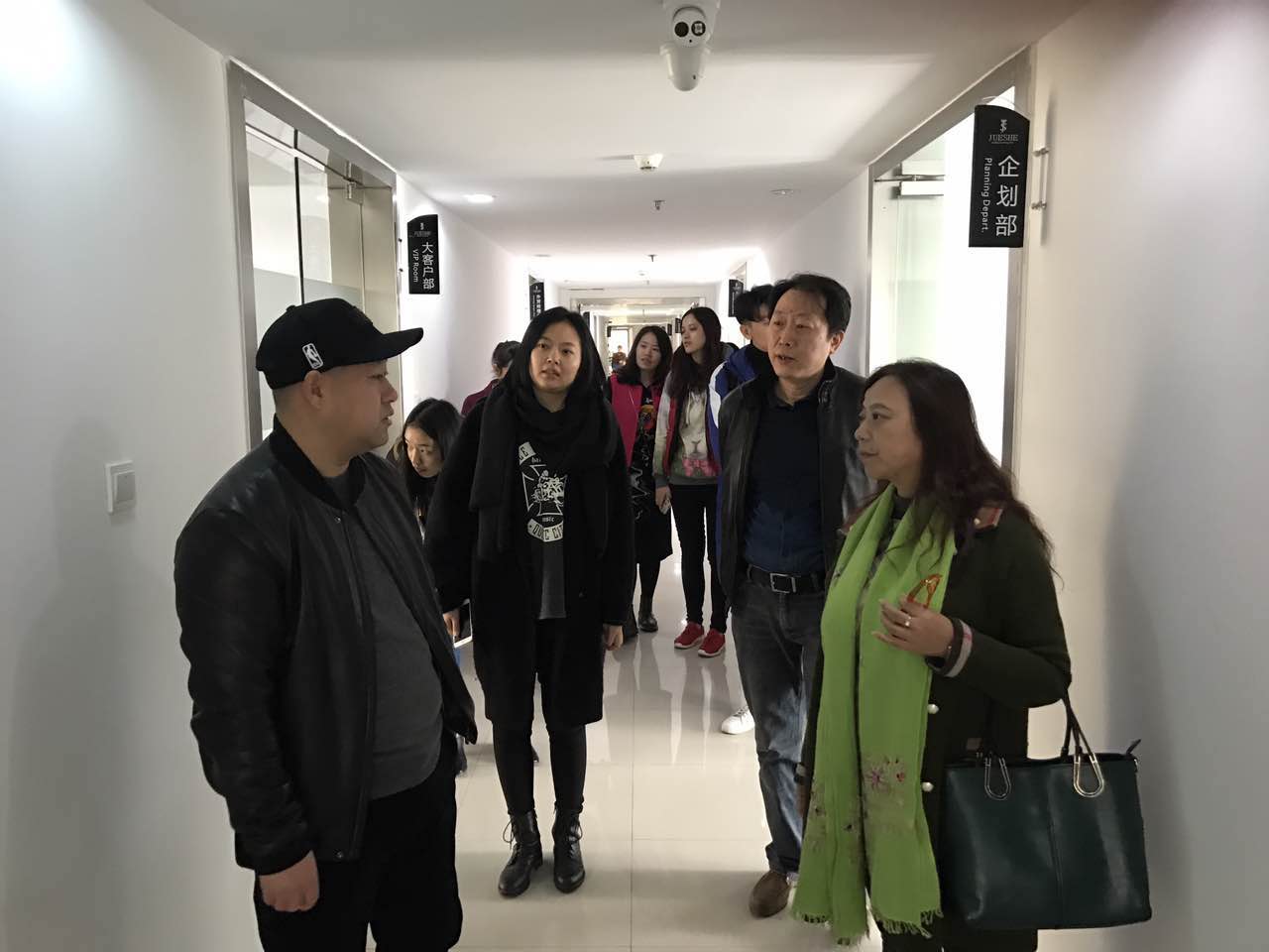 上海工程技术大学周晓鸣院长一行到绝设参观座