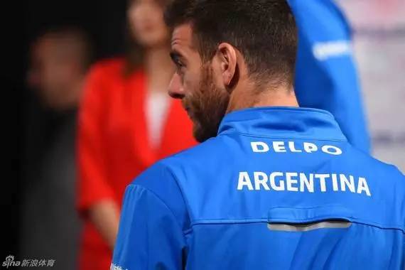新闻速递丨德尔波特罗携阿根廷加冕戴杯 穆雷