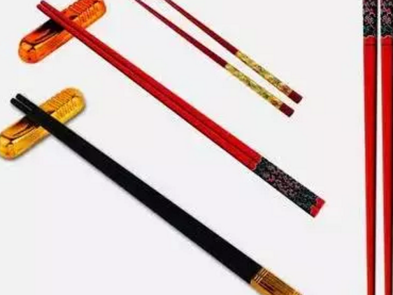 中国人用筷子的十二种忌讳
