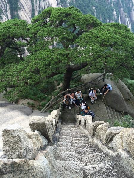 三日全程徒步秀美黄山