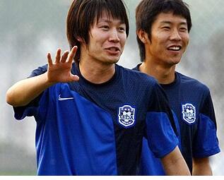 国外顶级联赛 唯一中国球员 言这踢球比中超累