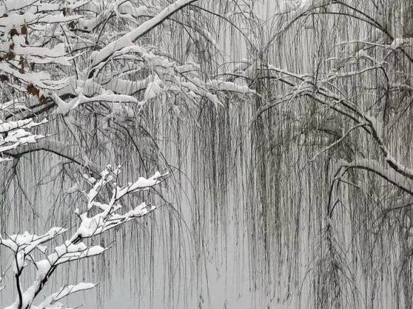 出嫁前一天下大雪寓意结婚前一天下雪好吗