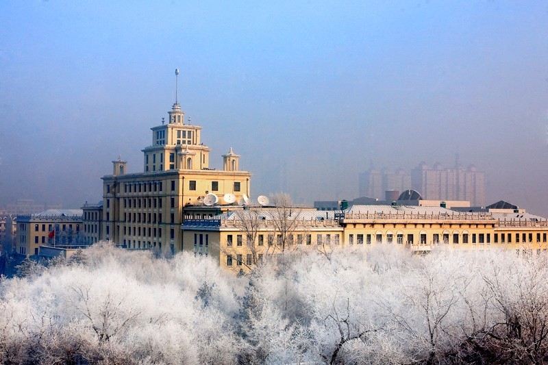 遗落在中国最北的这座大学城的建筑风格感染了常年处于冬季的俄式风格