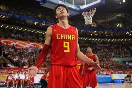 历史上的今天|中国职业篮球运动员孙悦出生