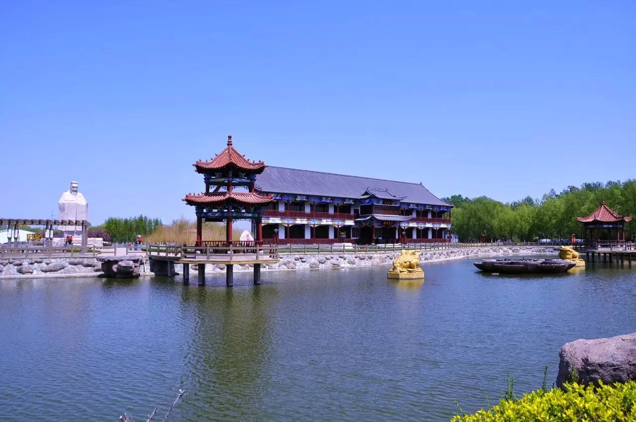 其它 正文  亨达工业旅游区景点,和谐大道,红木古树,万礼湖,亨达书院