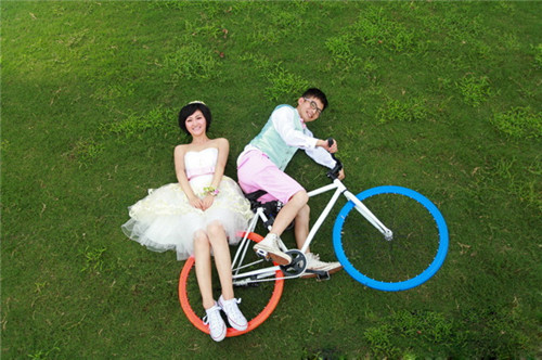 婚纱照单车_共享单车图片(3)