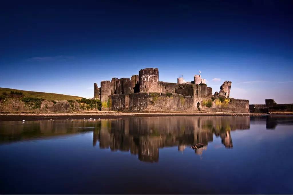 卡菲利城堡(caerphilly castle)