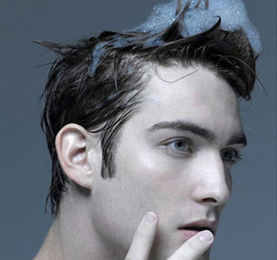 油脂性脱发怎么解决 怎样选择不伤头皮的洗发