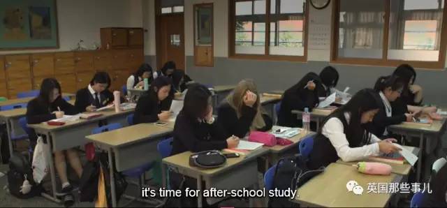 BBC派3个英国学生去韩国体验魔鬼教育,又被活