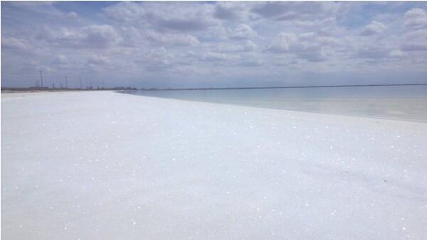 这是盐的世界,中国最大盐湖
