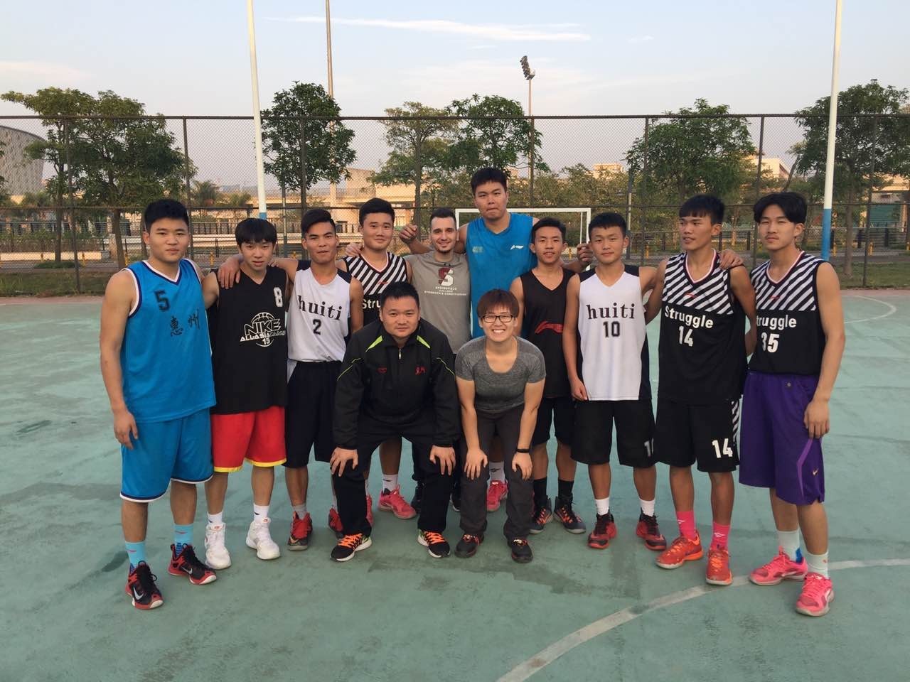 佳备体育为惠州市体育运动学校学生进行功能性