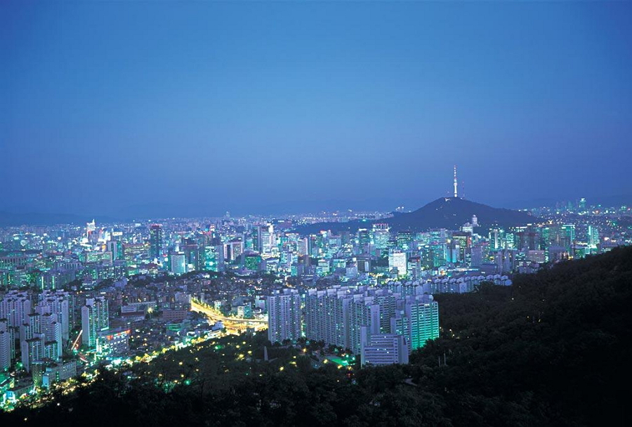 看曾经亚洲四小龙的夜景与北京、上海比谁让人