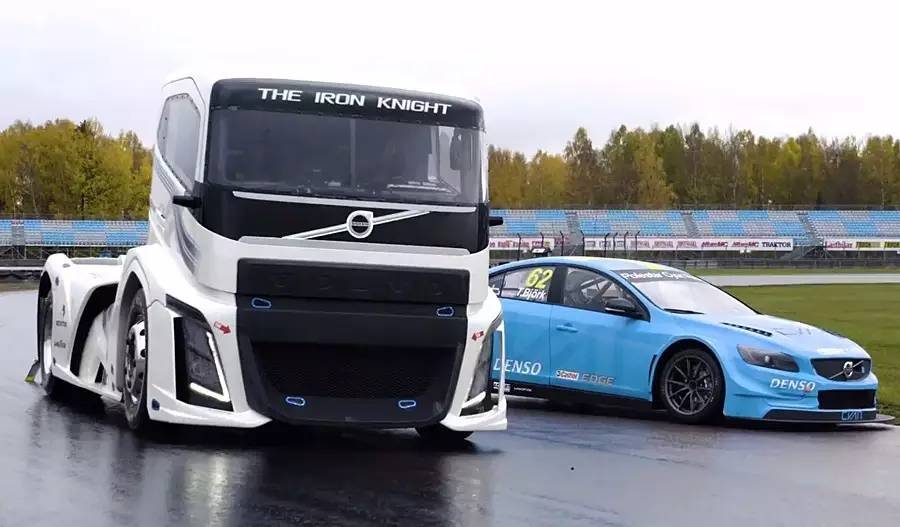 沃尔沃最速对决:"钢铁骑士"vs. s60 wtcc 赛车 | 视频