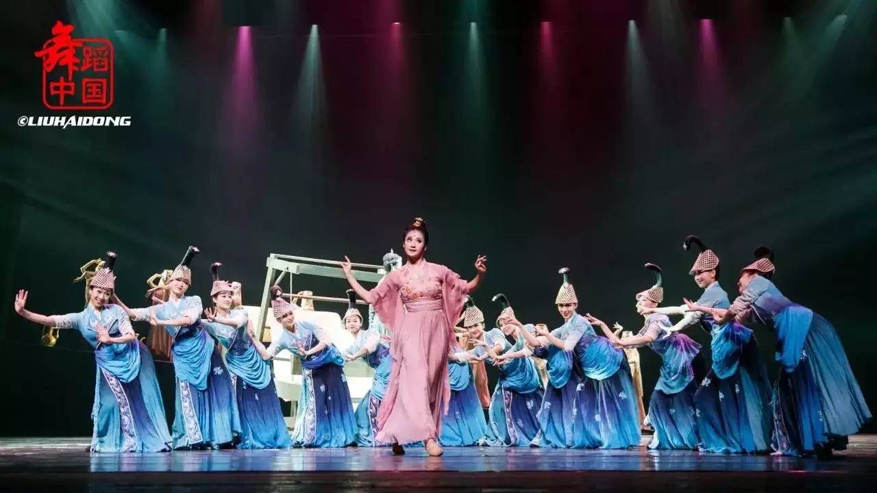 北京歌剧舞剧院 年夜型原创舞剧《丝路长城》精彩剧照