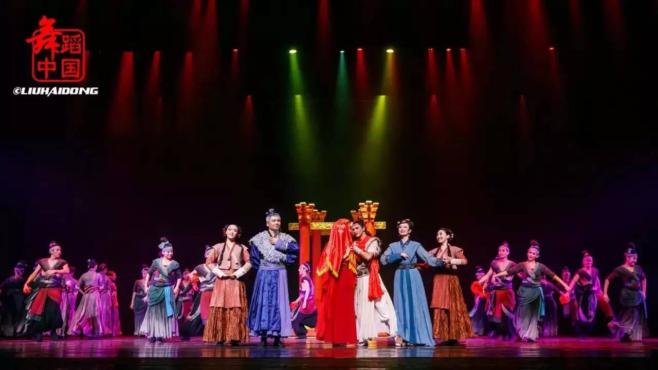 北京歌剧舞剧院 年夜型原创舞剧《丝路长城》精彩剧照