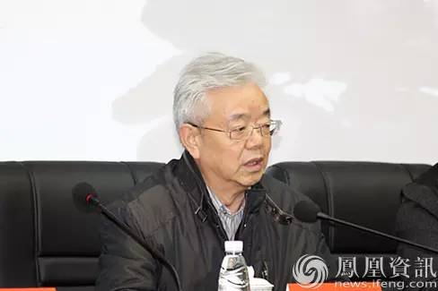 湖南省委宣传部原副部长,湖南省社科联原主席,湖南省文史馆馆员郑佳明