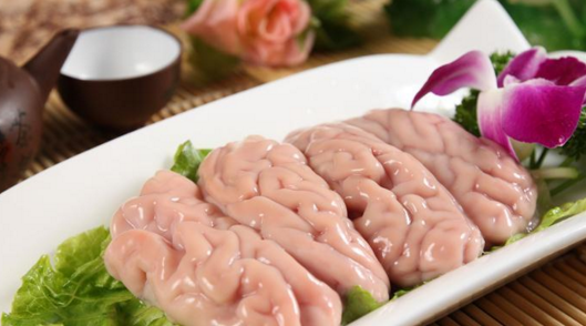 所幸吃猪脑并不常见.如果吃动物脑的话,以每年不超过一二次为宜.