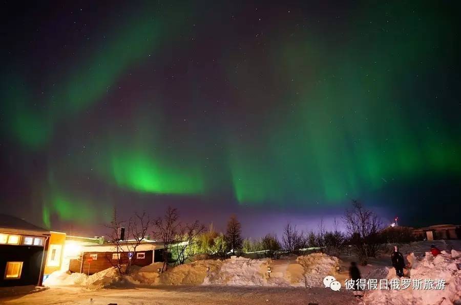北极圈摄影之旅指南:如何捕捉绚烂的极光