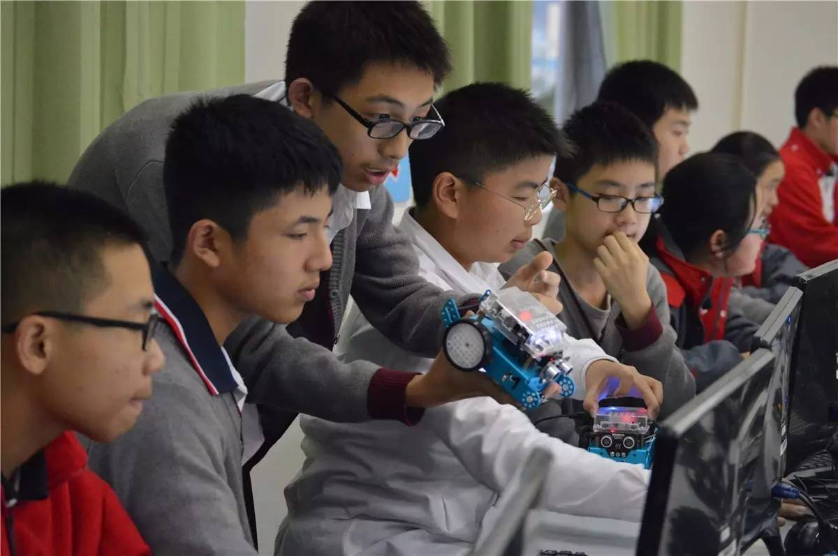 科技 | 快乐玩转机器人,青田伯温中学掀起创客