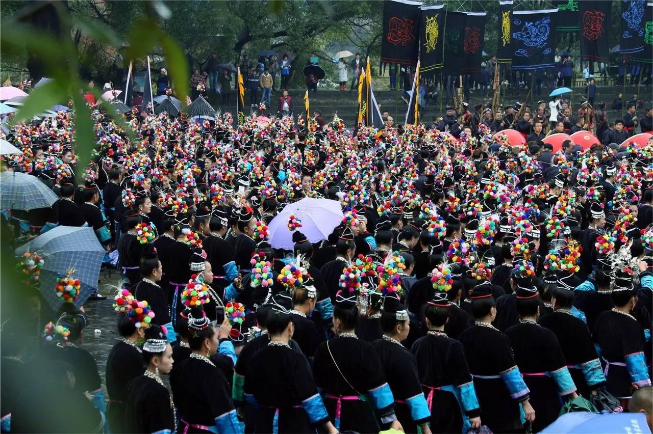 榕江萨玛节,神秘祭萨现场万人齐跳"哆耶舞"