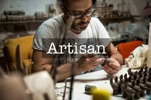 你也管不了的意思;   cynical: 嘲讽,吐槽    artisan spirit: 工匠