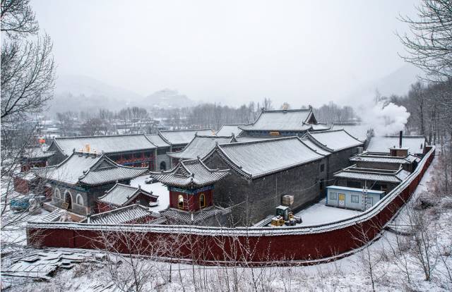 故宫雪景刷爆朋友圈,五台山不服!