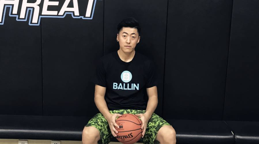 视频来源:hiba限高篮球 各位球迷朋友可以在ballin app中搜索 "陈小龙