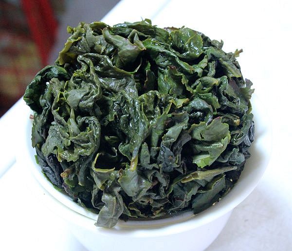 铁观音茶叶是绿茶吗，铁观音是绿茶还是红茶