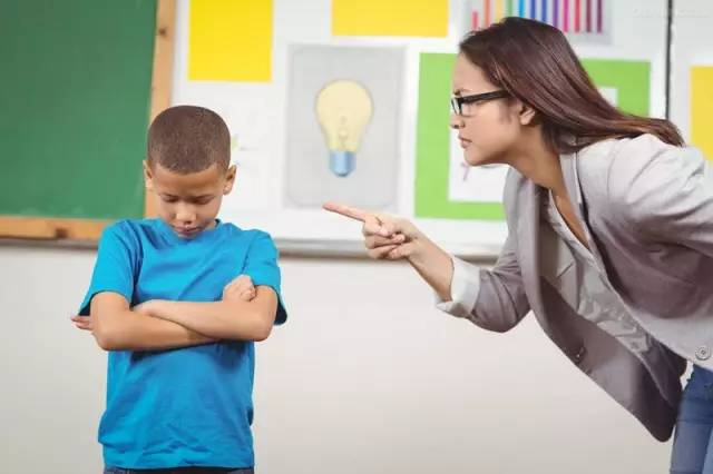 当孩子撒谎时,家长和老师应该怎么做?(千万别