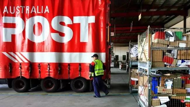 澳洲邮政快递员上门派件被指偷懒 消费者被迫