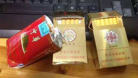 折中按50元一包算吧,      拿最普通的皖烟计算 如果一天抽一包普皖