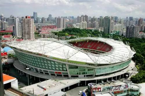 中国仅三个专业足球场 中超球队占用两个
