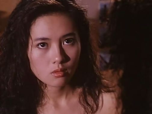 温碧霞   温碧霞15岁出道,后因《停不了的爱》成名,片中她与刘德华