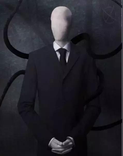 模式中阵营分为 人类 和 slender man (看过恐怖片的应该都知道).