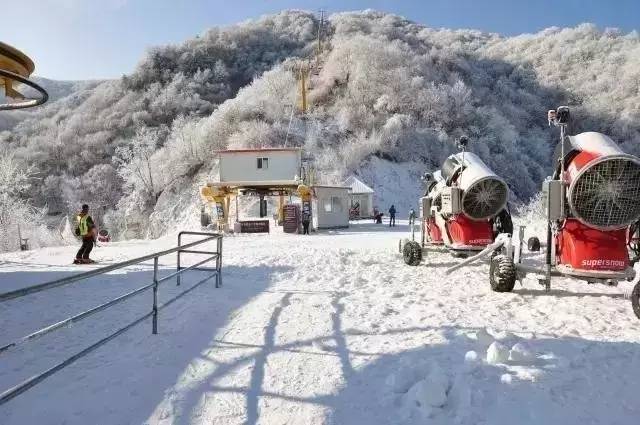 【豫见元旦】元旦伏牛山滑雪场释放终极大招:高级滑道