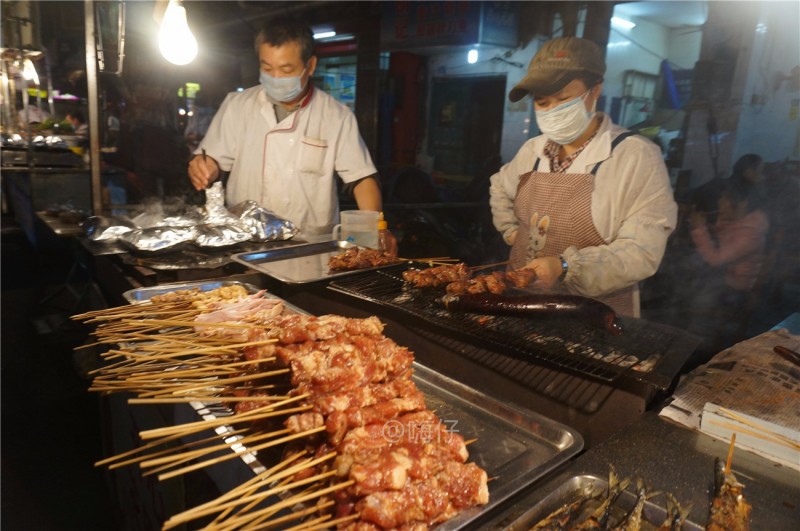 南宁市多少人口_到2015年南宁中心城区人口增50万实现居者有其屋(2)