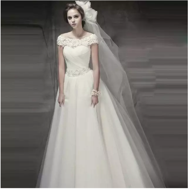 现代婚纱的款式_古代婚纱款式与现代婚纱的变化(2)