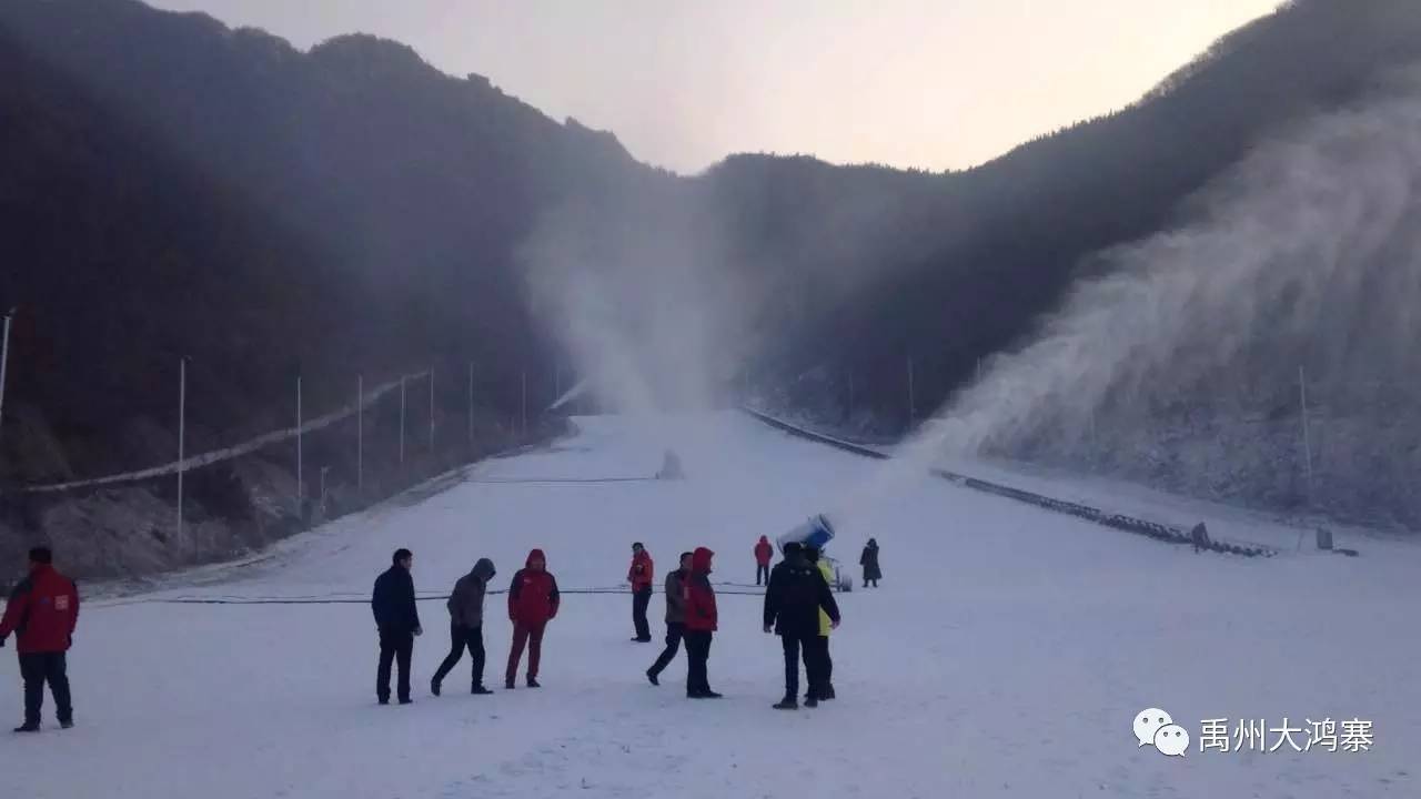 大鸿寨滑雪场29日已顺利开滑,据说