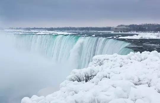 【他她旅行】加拿大冬天旅游最值得去的七个地