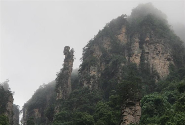 张家界导游,如何花更少的钱,享用极好旅游服务