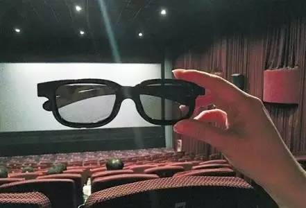 放3d电影为啥不给3d眼镜