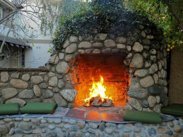 20个室外取暖方案 谁说壁炉只能室内 庭院也能温暖
