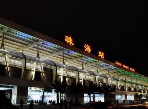 五个高铁站,一个飞机场,八个主要汽车客运中心, 就算是珠海本地人有