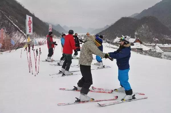 别找了！你要的重庆周边赏雪玩雪地在这里！