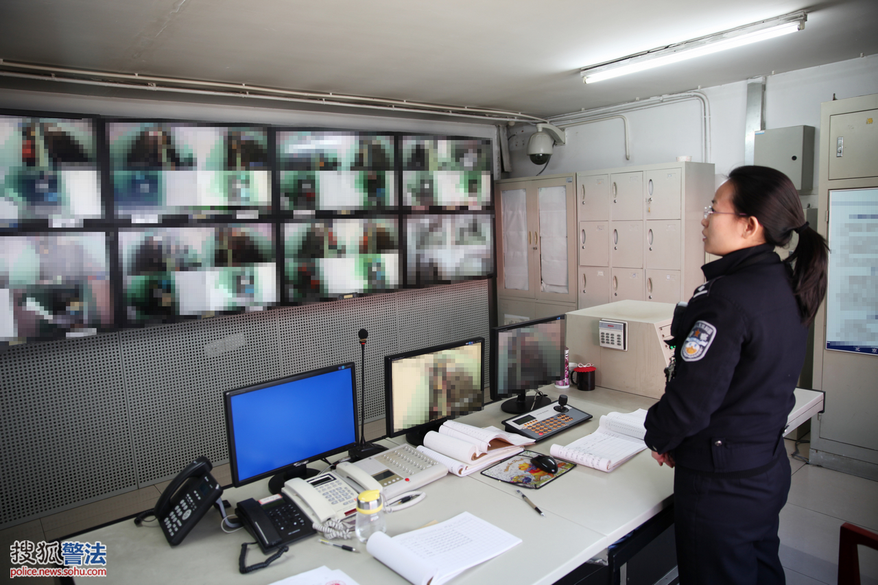 走进朝阳看守所女子监区 零距离感受民警工作(图)