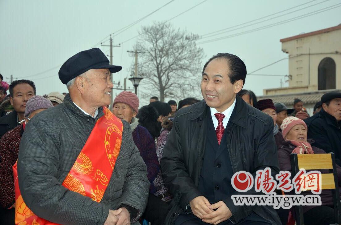 阳光讯(记者 任凤)2017年1月5日上午11时30分,三原县鲁桥镇举行表彰