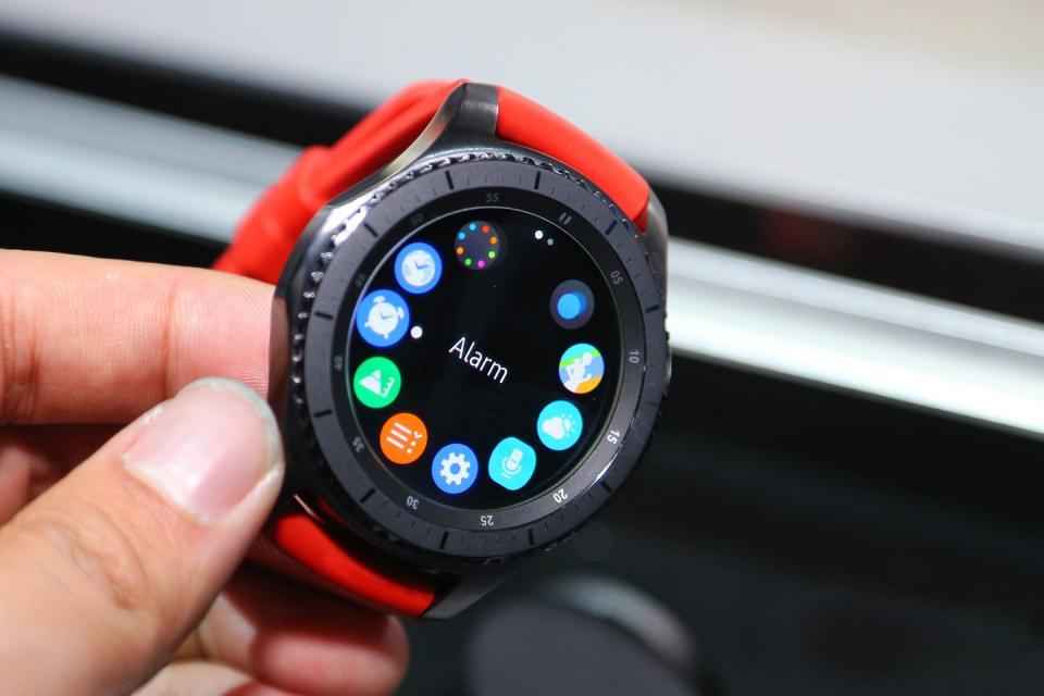 真皮表带兼容ios 三星gear s3智能手表图赏