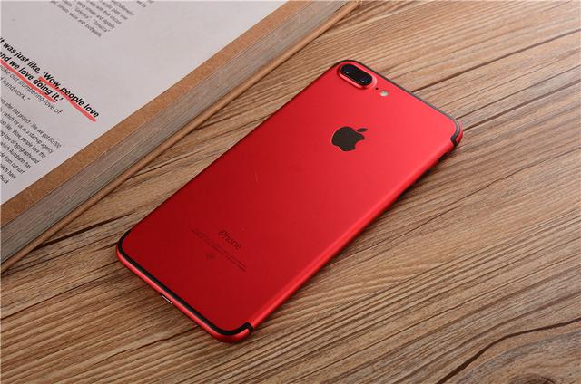 苹果送耳机引果粉狂欢,红色版iPhone7却无人知