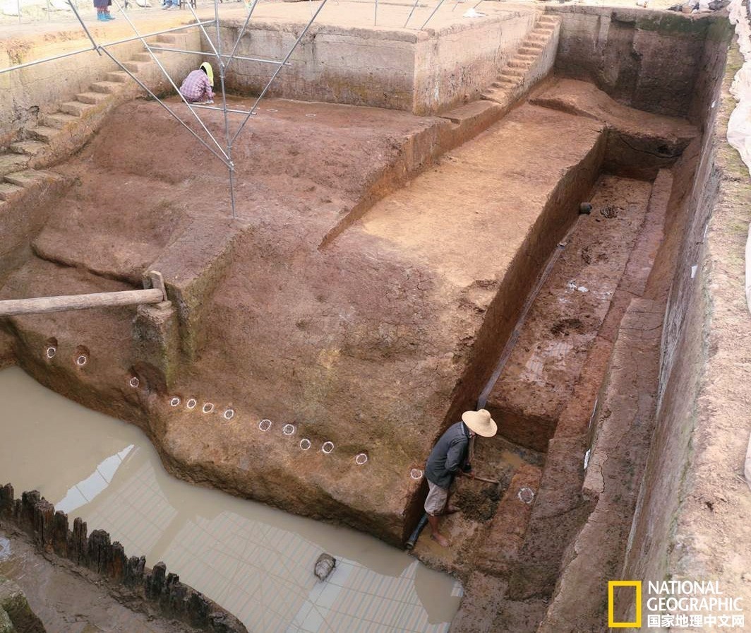 谭家岭古城湖北天门石家河遗址是长江中游地区目前发现面积最大,延续