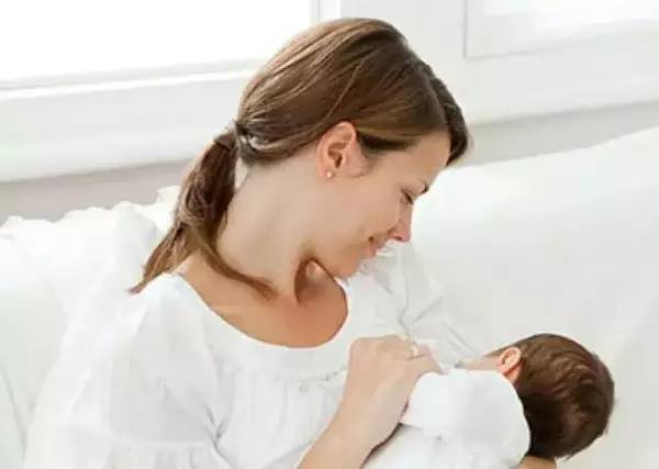 【实用】哺乳期涨奶有硬块 专家给你支招!
